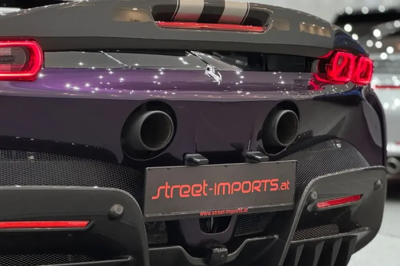 Ferrari SF90 din 2023 cu 3.500 km - oferta FER193914 - foto 12