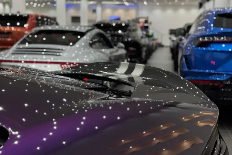 Ferrari SF90 din 2023 cu 3.500 km - oferta FER193914 - foto 13