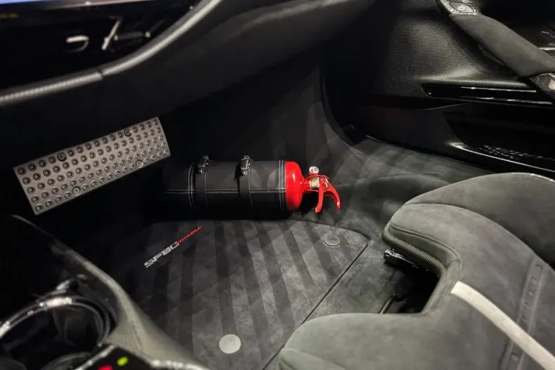 Ferrari SF90 din 2023 cu 3.500 km - oferta FER193914 - foto 35