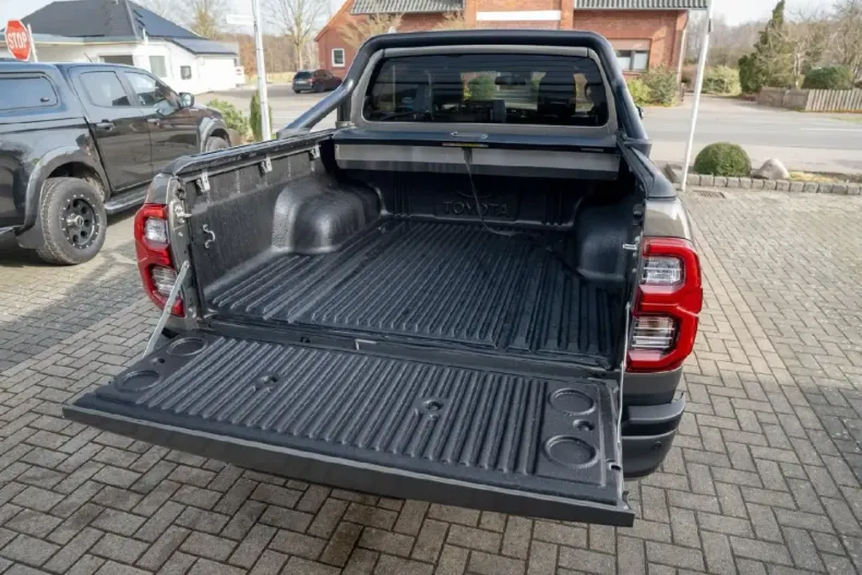 Toyota Hilux din 2021 cu 58.442 km - oferta TOY193916 - foto 5