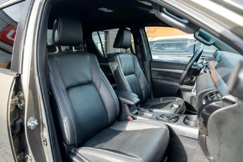 Toyota Hilux din 2021 cu 58.442 km - oferta TOY193916 - foto 9