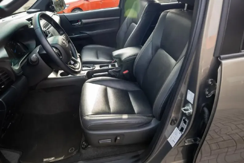 Toyota Hilux din 2021 cu 58.442 km - oferta TOY193916 - foto 12