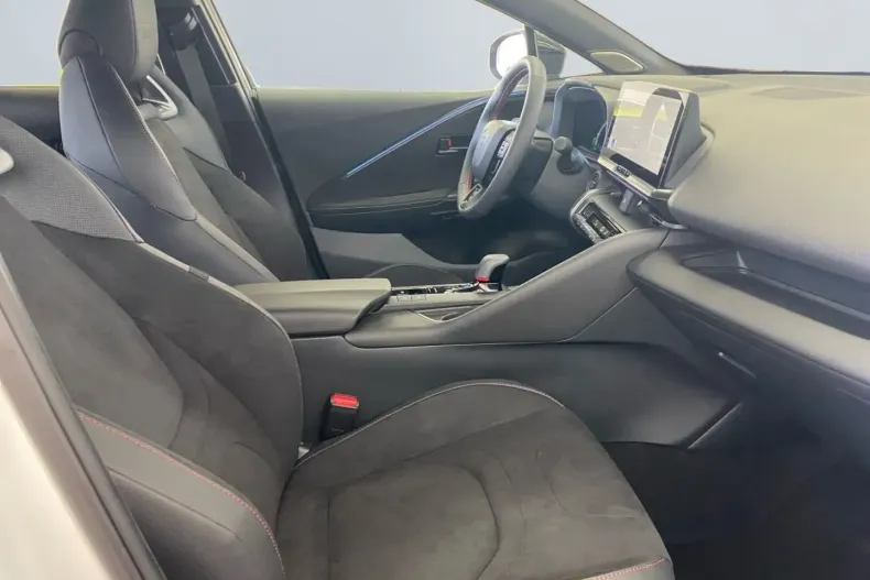 Toyota C-HR din 2025 cu 10.594 km - oferta TOY193924 - foto 18