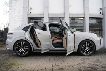 Porsche Cayenne din 2025 - oferta POR193932