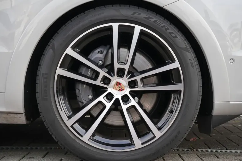 Porsche Cayenne din 2025 cu 12.000 km - oferta POR193932 - foto 39