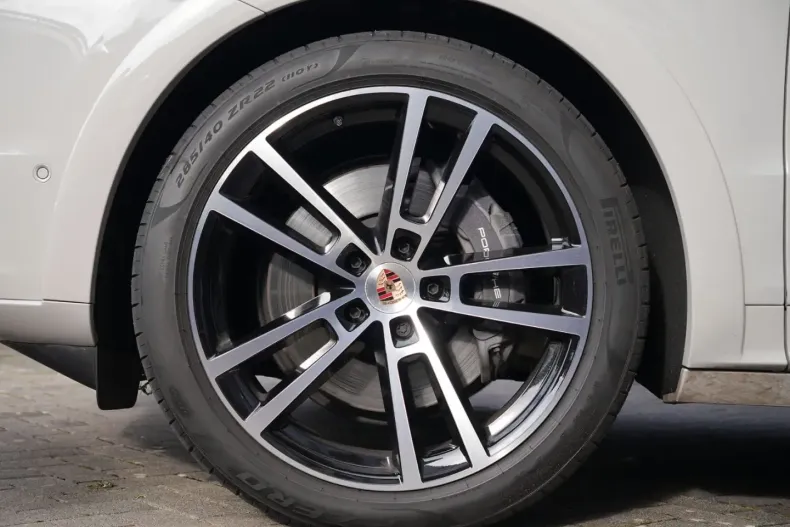 Porsche Cayenne din 2025 cu 12.000 km - oferta POR193932 - foto 40