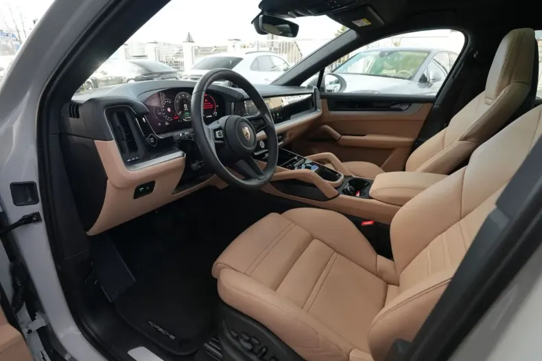 Porsche Cayenne din 2025 cu 12.000 km - oferta POR193932 - foto 45