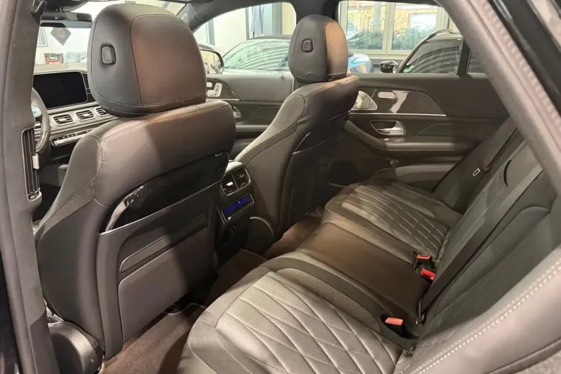 Mercedes-Benz GLE 63 AMG (Clasa GLE) din 2023 cu 42.888 km - oferta MER193933 - foto 13