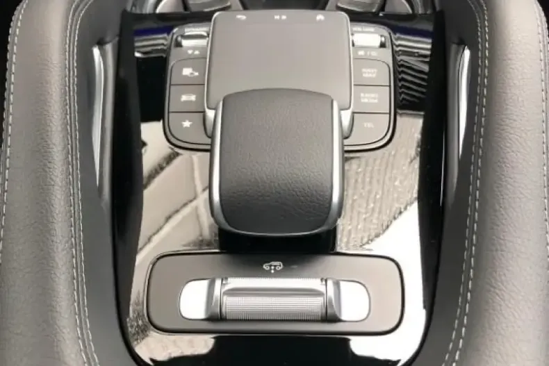 Mercedes-Benz GLS 450 (Clasa GLS) din 2024 cu 34.375 km - oferta MER193935 - foto 19