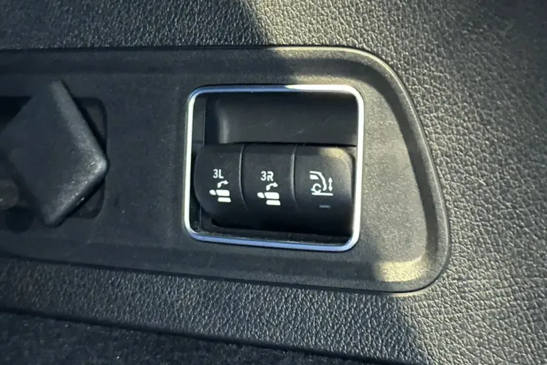 Mercedes-Benz GLS 450 (Clasa GLS) din 2023 cu 42.381 km - oferta MER193952 - foto 8
