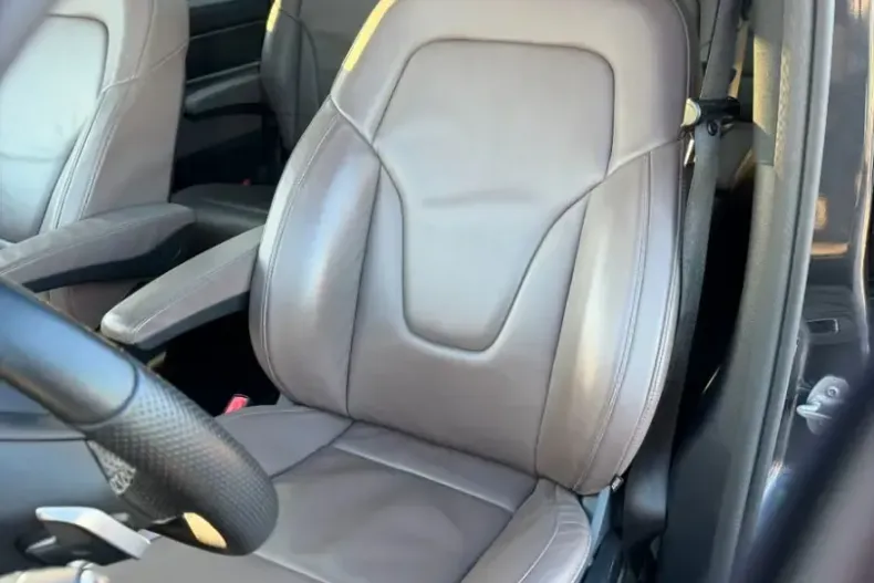 Mercedes-Benz V 300 (Clasa V) din 2023 cu 59.097 km - oferta MER193958 - foto 11