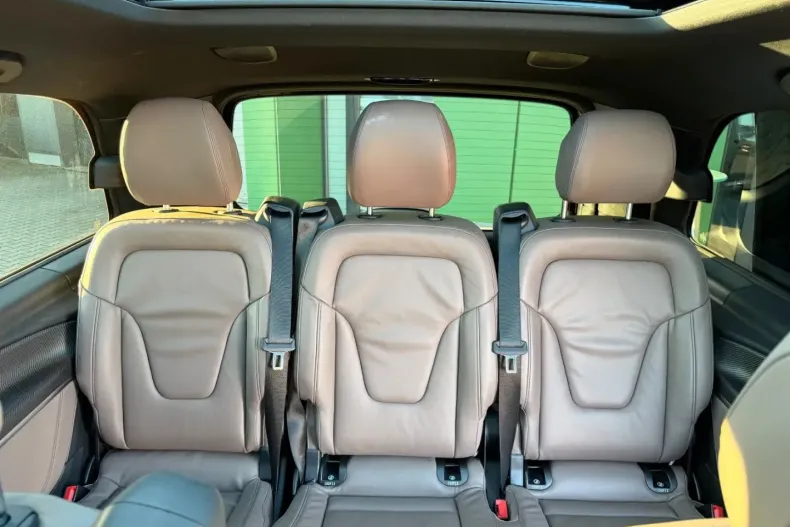 Mercedes-Benz V 300 (Clasa V) din 2023 cu 59.097 km - oferta MER193958 - foto 22