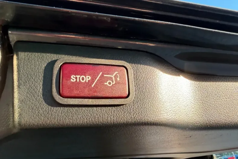 Mercedes-Benz V 300 (Clasa V) din 2023 cu 59.097 km - oferta MER193958 - foto 28