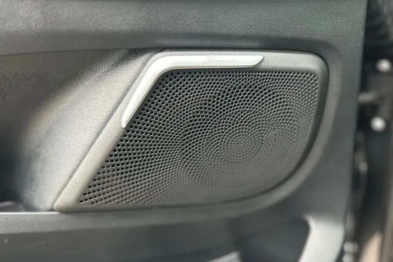 Mercedes-Benz V 300 (Clasa V) din 2023 cu 55.191 km - oferta MER193960 - foto 8