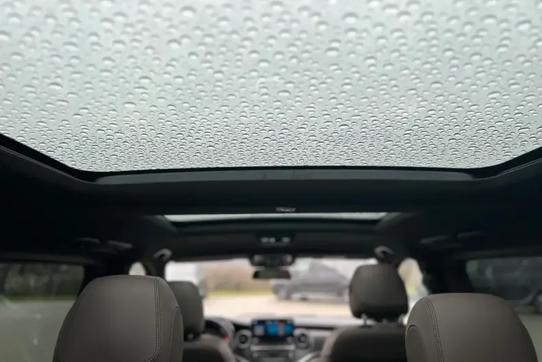 Mercedes-Benz V 300 (Clasa V) din 2023 cu 55.191 km - oferta MER193960 - foto 20