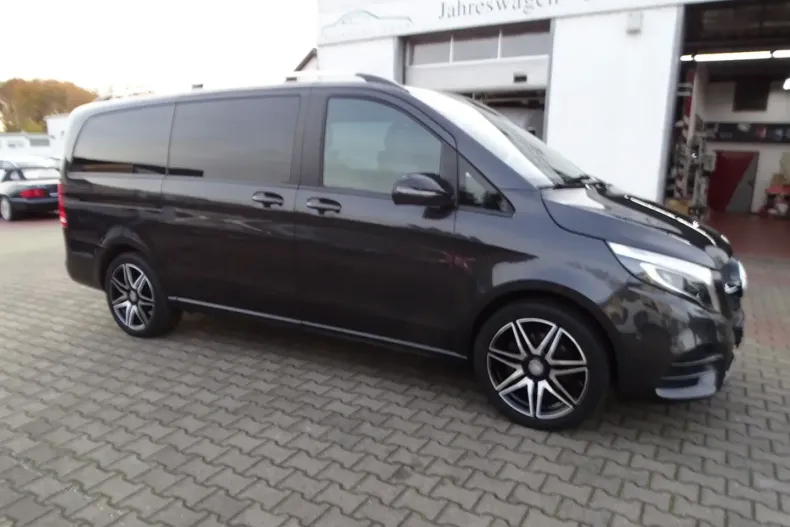 Mercedes-Benz V 300 (Clasa V) din 2022 cu 61.360 km - oferta MER193962 - foto 4