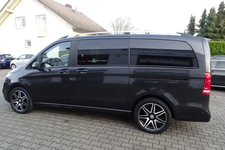 Mercedes-Benz V 300 (Clasa V) din 2022 cu 61.360 km - oferta MER193962 - foto 11