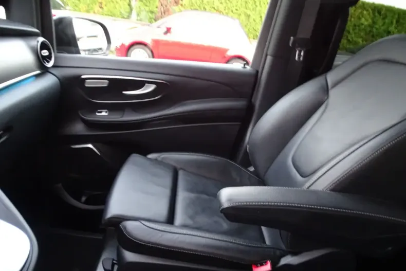 Mercedes-Benz V 300 (Clasa V) din 2022 cu 61.360 km - oferta MER193962 - foto 18