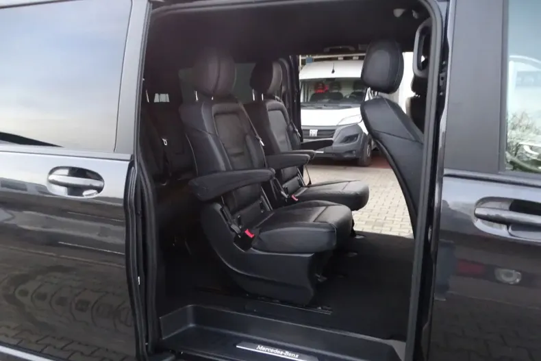 Mercedes-Benz V 300 (Clasa V) din 2022 cu 61.360 km - oferta MER193962 - foto 33