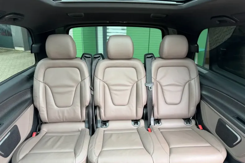 Mercedes-Benz V 300 (Clasa V) din 2023 cu 56.690 km - oferta MER193964 - foto 20