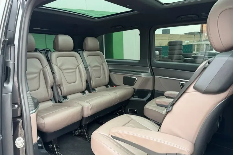 Mercedes-Benz V 300 (Clasa V) din 2023 cu 56.690 km - oferta MER193964 - foto 24