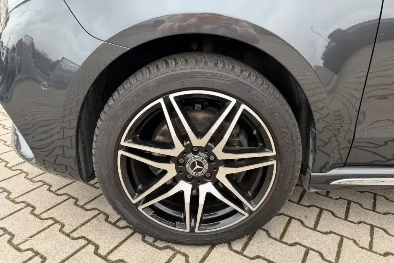 Mercedes-Benz V 300 (Clasa V) din 2023 cu 56.690 km - oferta MER193964 - foto 27