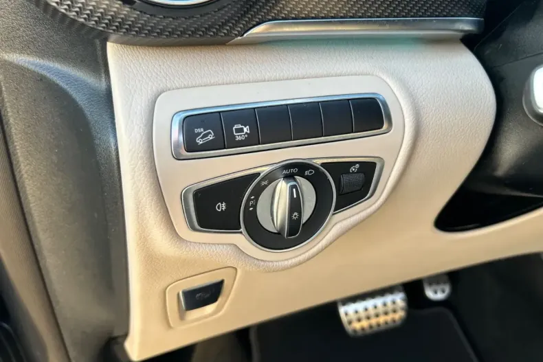 Mercedes-Benz V 300 (Clasa V) din 2023 cu 51.843 km - oferta MER193965 - foto 9