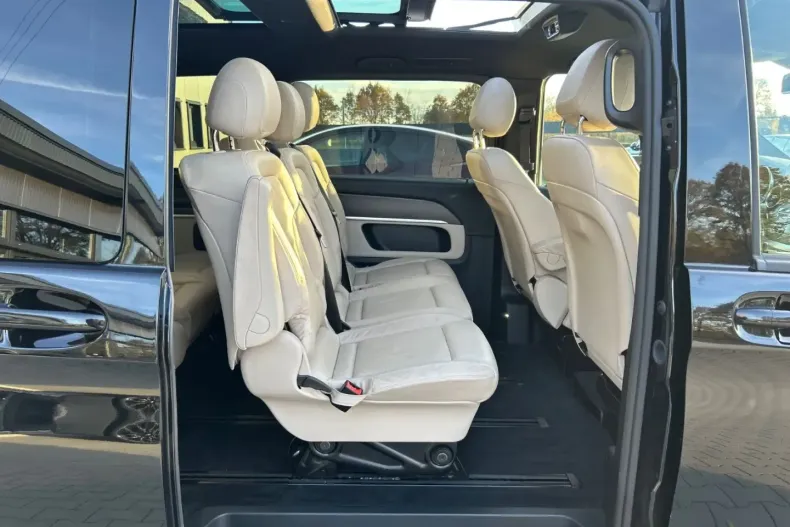 Mercedes-Benz V 300 (Clasa V) din 2023 cu 51.843 km - oferta MER193965 - foto 22