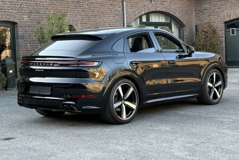 Porsche Cayenne din 2025 cu 11.000 km - oferta POR193968 - foto 17