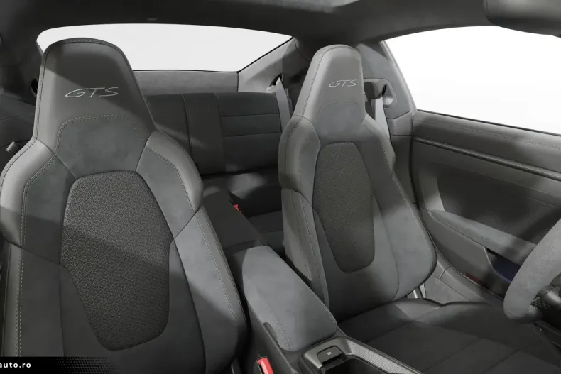 Porsche 992 din 2025 cu 8.134 km - oferta POR193974 - foto 9