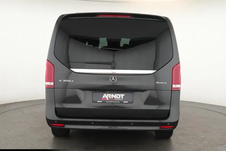 Mercedes-Benz V 300 (Clasa V) din 2023 cu 71.700 km - oferta MER193978 - foto 3