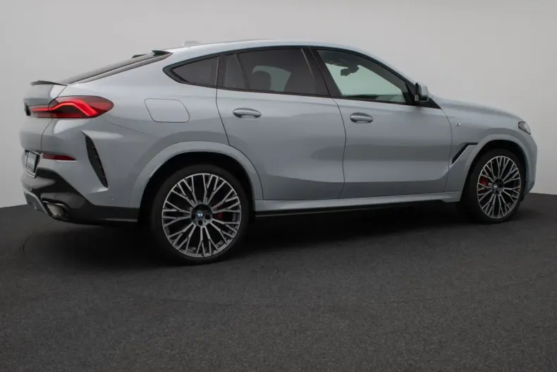 BMW X6 (Seria X) din 2024 cu 43.987 km - oferta BMW193984 - foto 6
