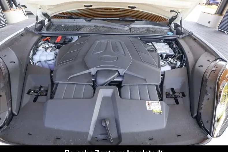 Porsche Cayenne din 2023 cu 10.500 km - oferta POR193985 - foto 31