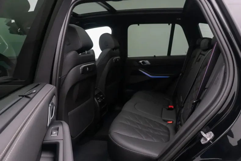 BMW X5 M60 (Seria X) din 2024 cu 17.669 km - oferta BMW193988 - foto 26