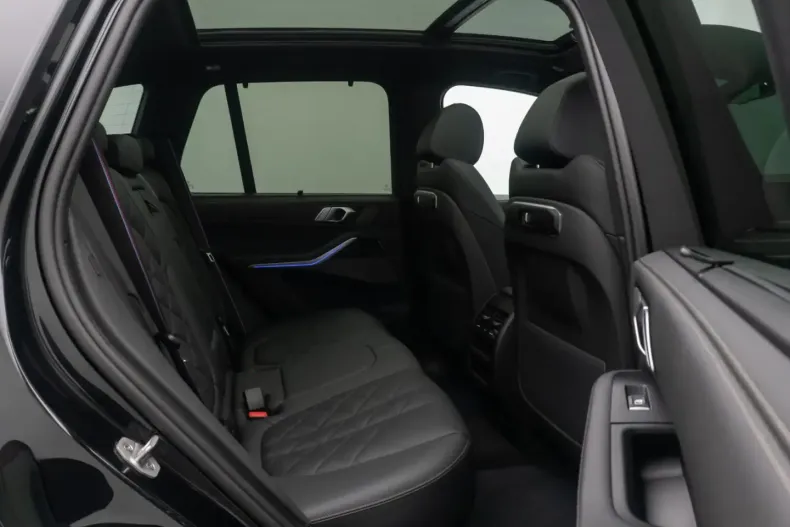 BMW X5 M60 (Seria X) din 2024 cu 17.669 km - oferta BMW193988 - foto 27