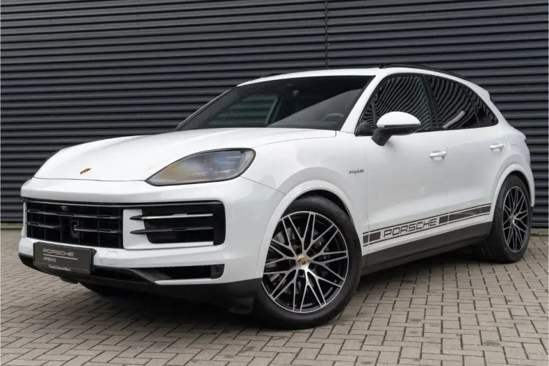 Porsche Cayenne din 2024 cu 19.985 km - oferta POR193989 - foto 1