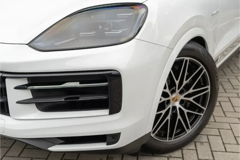 Porsche Cayenne din 2024 cu 19.985 km - oferta POR193989 - foto 10