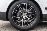 Porsche Cayenne din 2024 cu 19.985 km - oferta POR193989 - foto 29