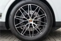 Porsche Cayenne din 2024 cu 19.985 km - oferta POR193989 - foto 30