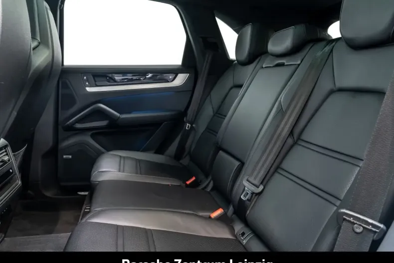 Porsche Cayenne din 2023 cu 36.147 km - oferta POR193990 - foto 18