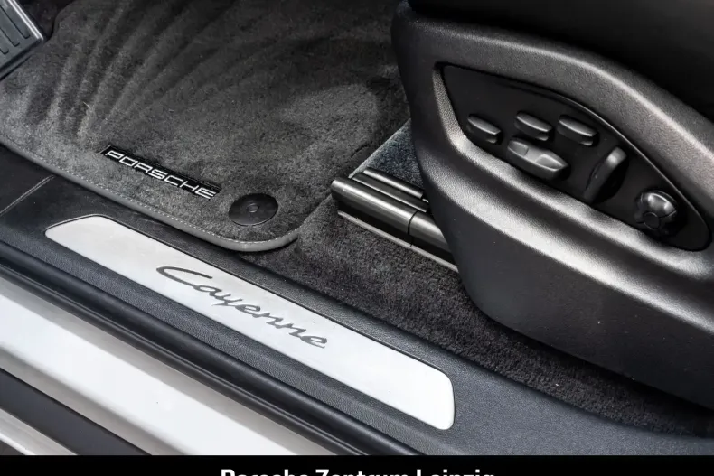 Porsche Cayenne din 2023 cu 36.147 km - oferta POR193990 - foto 23