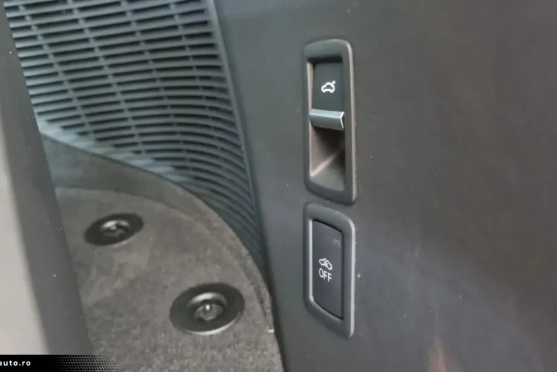 Audi R8 din 2023 cu 11.565 km - oferta AUD193993 - foto 36