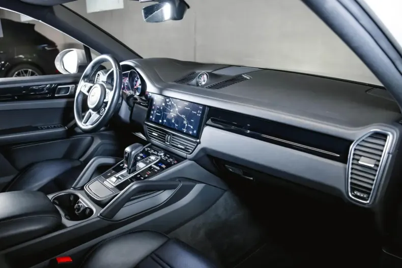 Porsche Cayenne din 2022 cu 75.900 km - oferta POR193999 - foto 18