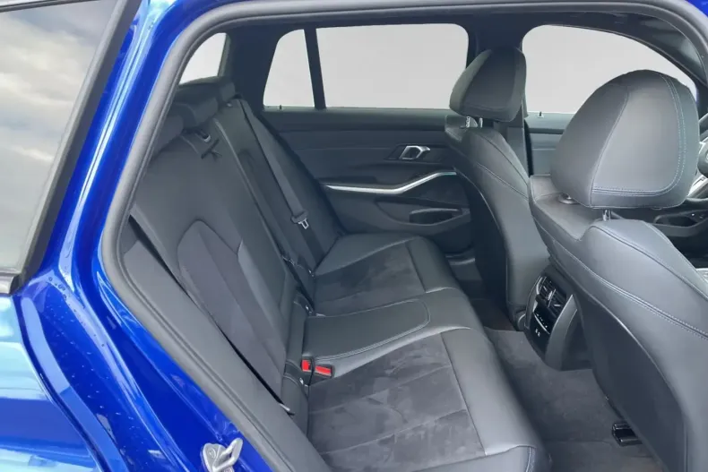 BMW 330 (Seria 3) din 2024 cu 12.100 km - oferta BMW194011 - foto 10