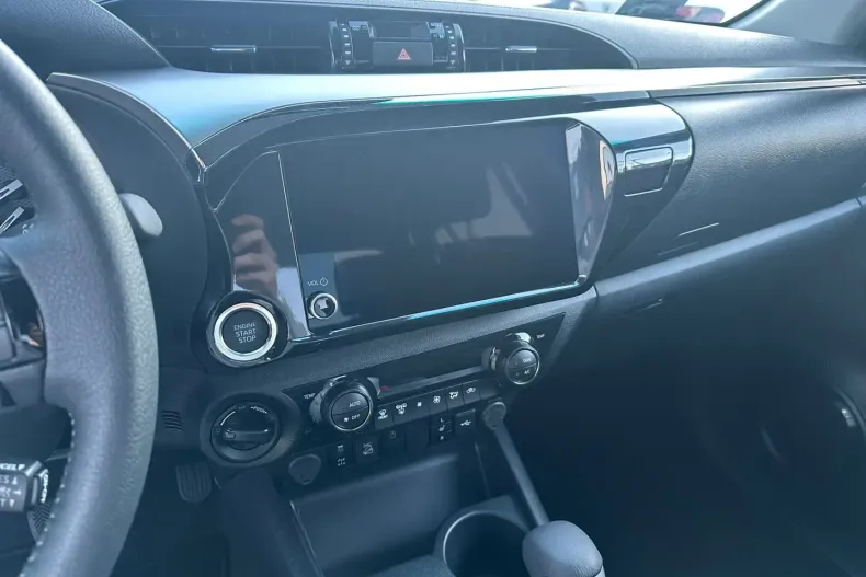 Toyota Hilux din 2025 cu 50 km - oferta TOY194015 - foto 26