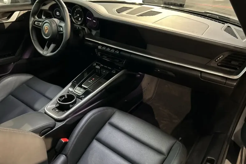 Porsche 992 din 2024 cu 18.800 km - oferta POR194018 - foto 20