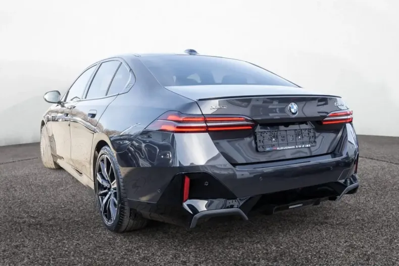 BMW 540 (Seria 5) din 2025 cu 21.200 km - oferta BMW194021 - foto 3