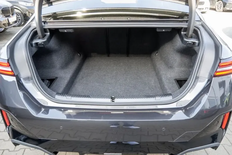 BMW 540 (Seria 5) din 2025 cu 21.200 km - oferta BMW194021 - foto 21