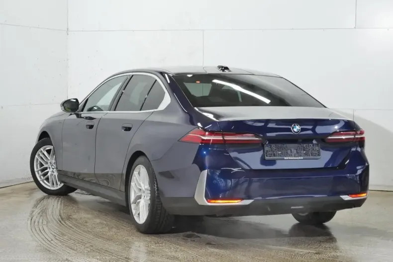 BMW 540 (Seria 5) din 2024 cu 20.700 km - oferta BMW194022 - foto 2