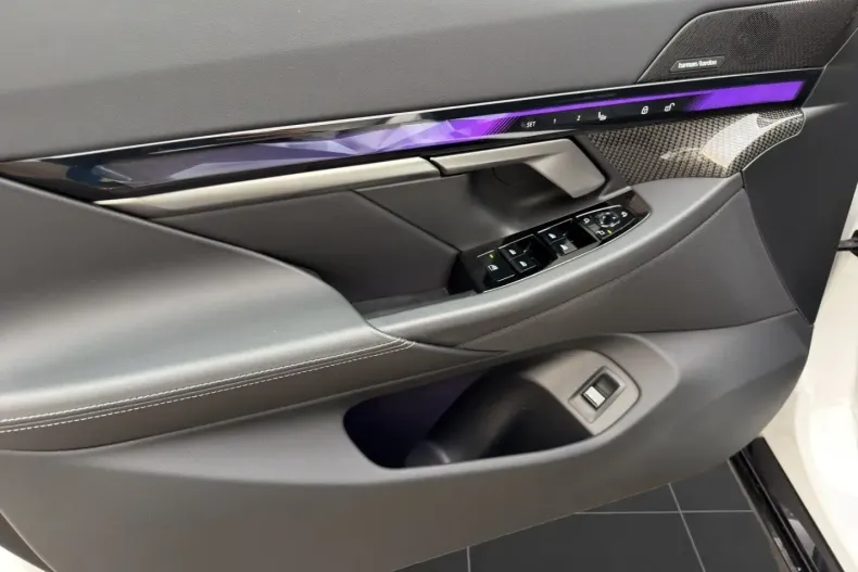 BMW 520 (Seria 5) din 2025 cu 25.600 km - oferta BMW194024 - foto 10